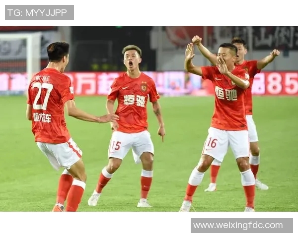 洲际杯赛场上广州排球队的技术表现与战术分析探讨