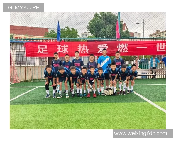 绿茵场上闪耀星光足球巨星谱写传奇篇章